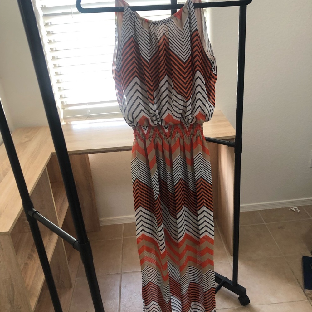 Size 4 floor length maxi dress